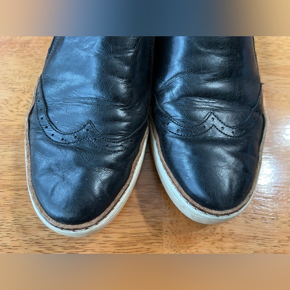 UGG Hadria Slip On Wingtip Loafer Sneaker Blackb - Picture 2 of 8